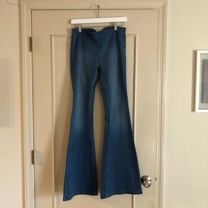 Free People Penny Pull-On Flair Jeans